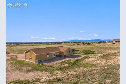 1689 N Calle Rosa Place, Pueblo West, CO 81007 - Photo 2