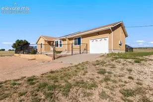 1689 N Calle Rosa Pl, Pueblo West, CO 81007 - Photo 24