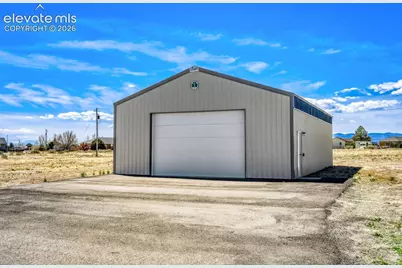 555 N Verbena Drive, Pueblo, CO 81007 - Photo 34