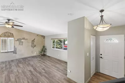 6723 Bishop Drive, Colorado Springs, CO 80918 - Photo 4