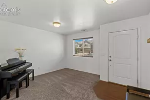 9559 Desert Lily Cir, Colorado Springs, CO 80925 - Photo 6