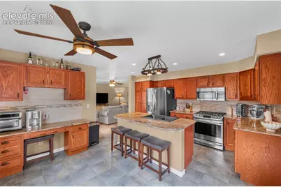7325 Sue Lane, Colorado Springs, CO 80925 - Photo 10
