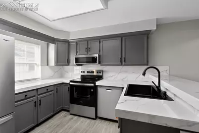 2609 Hatch Circle, Colorado Springs, CO 80918 - Photo 10