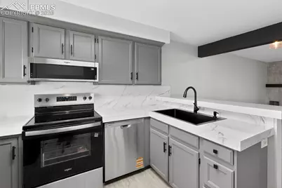 2609 Hatch Circle, Colorado Springs, CO 80918 - Photo 12