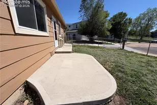 1985 Tanager Way, Colorado Springs, CO 80906 - Photo 4