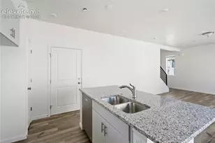 9337 Twin Sisters Dr, Colorado Springs, CO 80927 - Photo 6