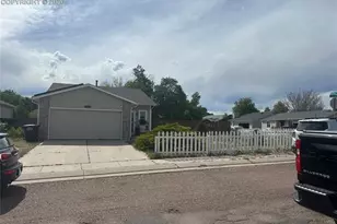 4410 Hennings Dr, Colorado Springs, CO 80911 - Photo 4