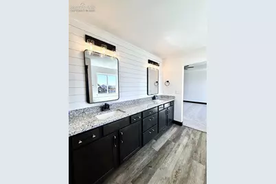 9063 Peaceful Valley Road, Colorado Springs, CO 80925 - Photo 10