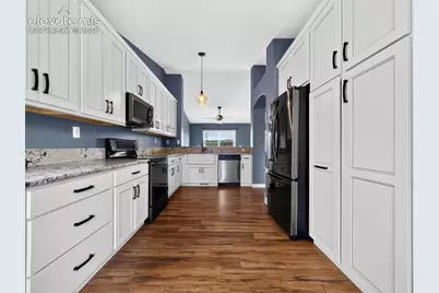 4550 Star Ridge Drive, Colorado Springs, CO 80916 - Photo 8