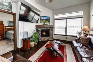 1922 Sunshine Peak Dr, Loveland, CO 80538 - Photo 10
