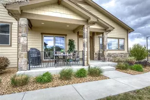 1922 Sunshine Peak Dr, Loveland, CO 80538 - Photo 4