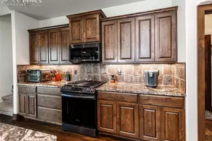 1922 Sunshine Peak Dr, Loveland, CO 80538 - Photo 18
