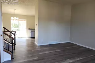 4325 Clare Ct, Colorado Springs, CO 80916 - Photo 4