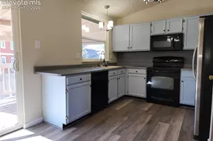 4325 Clare Ct, Colorado Springs, CO 80916 - Photo 8