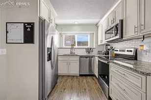3150 Bridgewater Dr, Colorado Springs, CO 80916 - Photo 6