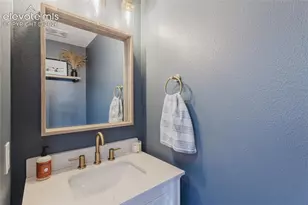 7240 Bonnie Brae Ln, Colorado Springs, CO 80922 - Photo 6