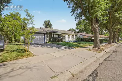1606 Iroquois Road, Pueblo, CO 81001 - Photo 2