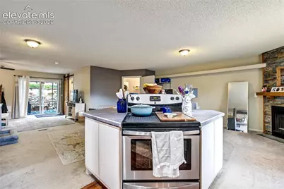 2626 W Pikes Peak Avenue, Colorado Springs, CO 80904 - Photo 12