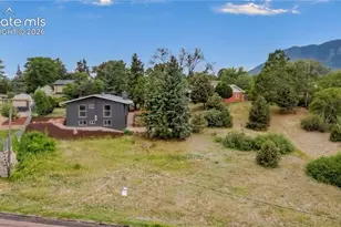 202 Stratmoor Dr, Colorado Springs, CO 80906 - Photo 32