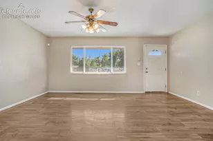 414 Maplewood Dr, Colorado Springs, CO 80907 - Photo 4