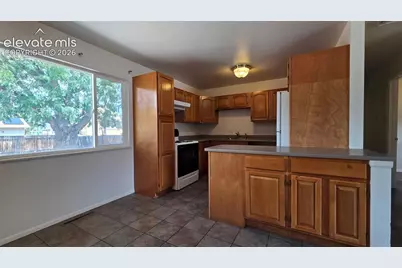 103 Deauville Lane, Pueblo, CO 81005 - Photo 6