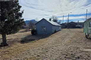 1124 Smith Ave, Trinidad, CO 81082 - Photo 4