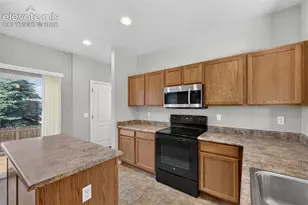 6483 Silverwind Cir, Colorado Springs, CO 80923 - Photo 10