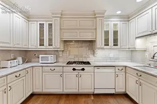 120 E Espanola St, Colorado Springs, CO 80907 - Photo 16