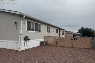 804 N Raynolds Ave, Canon City, CO 81212 - Photo 2