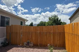 804 N Raynolds Ave, Canon City, CO 81212 - Photo 34