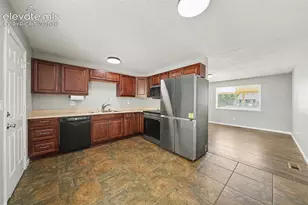 2535 Sonoma Dr, Colorado Springs, CO 80910 - Photo 8