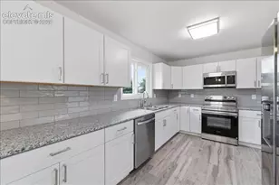 1921 Essex Ln, Colorado Springs, CO 80909 - Photo 8