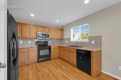 8347 Newbury Way, Fountain, CO 80817 - Photo 6