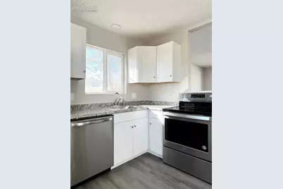907 W Madison Street, Colorado Springs, CO 80907 - Photo 8