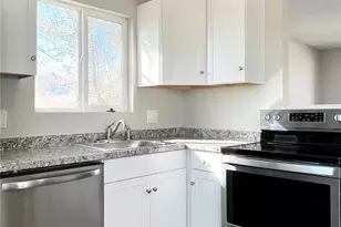 907 W Madison St, Colorado Springs, CO 80907 - Photo 8