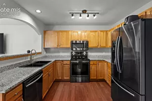 3218 Hearthridge Cir, Colorado Springs, CO 80918 - Photo 8