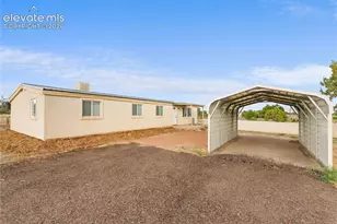 685 7th St, Penrose, CO 81240 - Photo 2