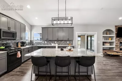 1180 N Saddle Ridge Lane, Pueblo, CO 81007 - Photo 10