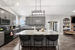1180 N Saddle Ridge Ln, Pueblo, CO 81007 - Photo 10