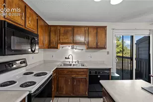 5568 Dunbar Ct, Colorado Springs, CO 80918 - Photo 14