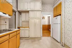 321 W 18th St, Pueblo, CO 81003 - Photo 10