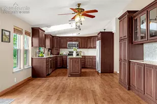 2084 Barrett Rd, Colorado Springs, CO 80926 - Photo 6