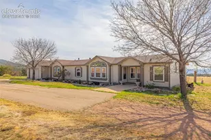 2084 Barrett Rd, Colorado Springs, CO 80926 - Photo 2