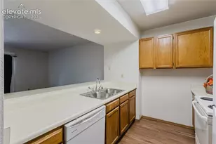 4268 Hunting Meadows Cir, Colorado Springs, CO 80916 - Photo 6