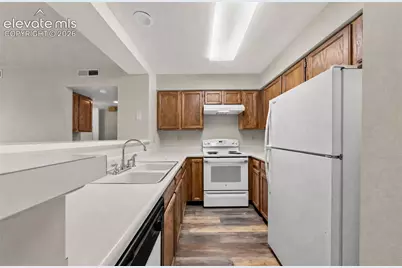 914 Acapulco Court, Colorado Springs, CO 80910 - Photo 4