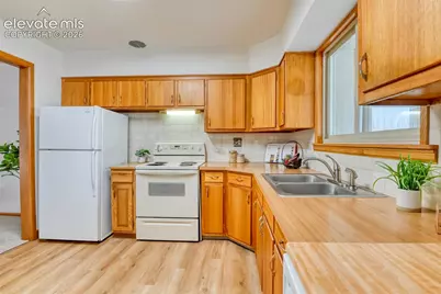 2121 Downing Drive, Colorado Springs, CO 80909 - Photo 10