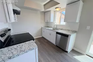 3075 Starlight Cir, Colorado Springs, CO 80916 - Photo 10