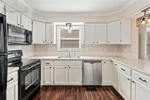 3211 Hearthridge Cir, Colorado Springs, CO 80918 - Photo 14