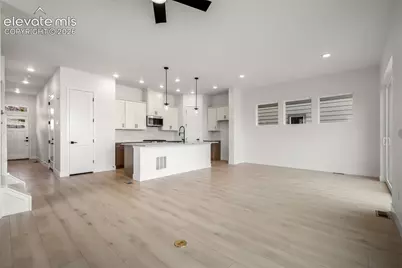4405 Peak Crest View, Colorado Springs, CO 80918 - Photo 12