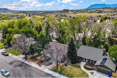 223 Saddlemountain Road, Colorado Springs, CO 80919 - Photo 4
